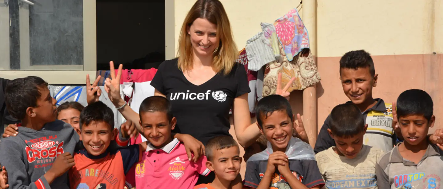 Irakreise: Eva Padberg mit Kindern in Erbil