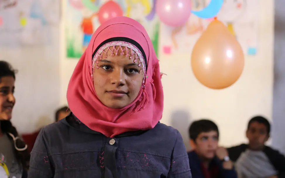 Syrien: Fatima wohnt nun in der Notunterkunft Jibreen außerhalb von Aleppo