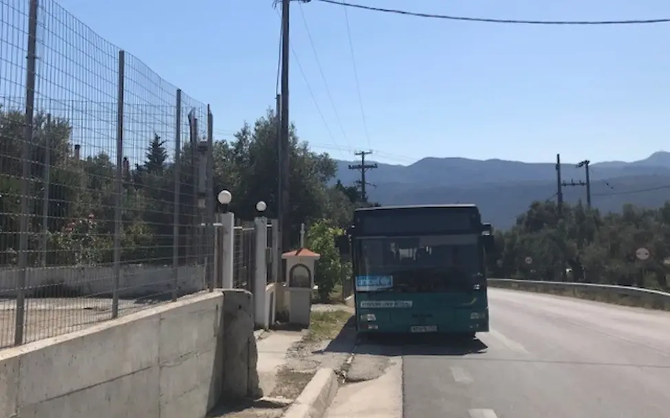 Bus zurück ins Flüchtlingslager Moria | © UNICEF Bus zurück ins Flüchtlingslager Moria