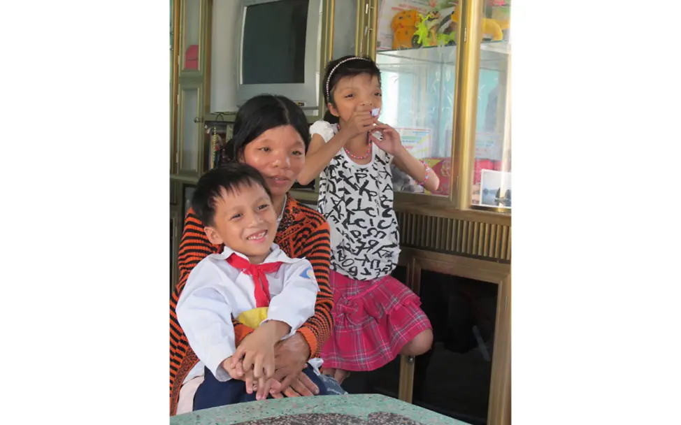 Ein Familienbild aus dem Jahr 2011. | © privat Vietnam: Ein Familienbild aus dem Jahr 2011.