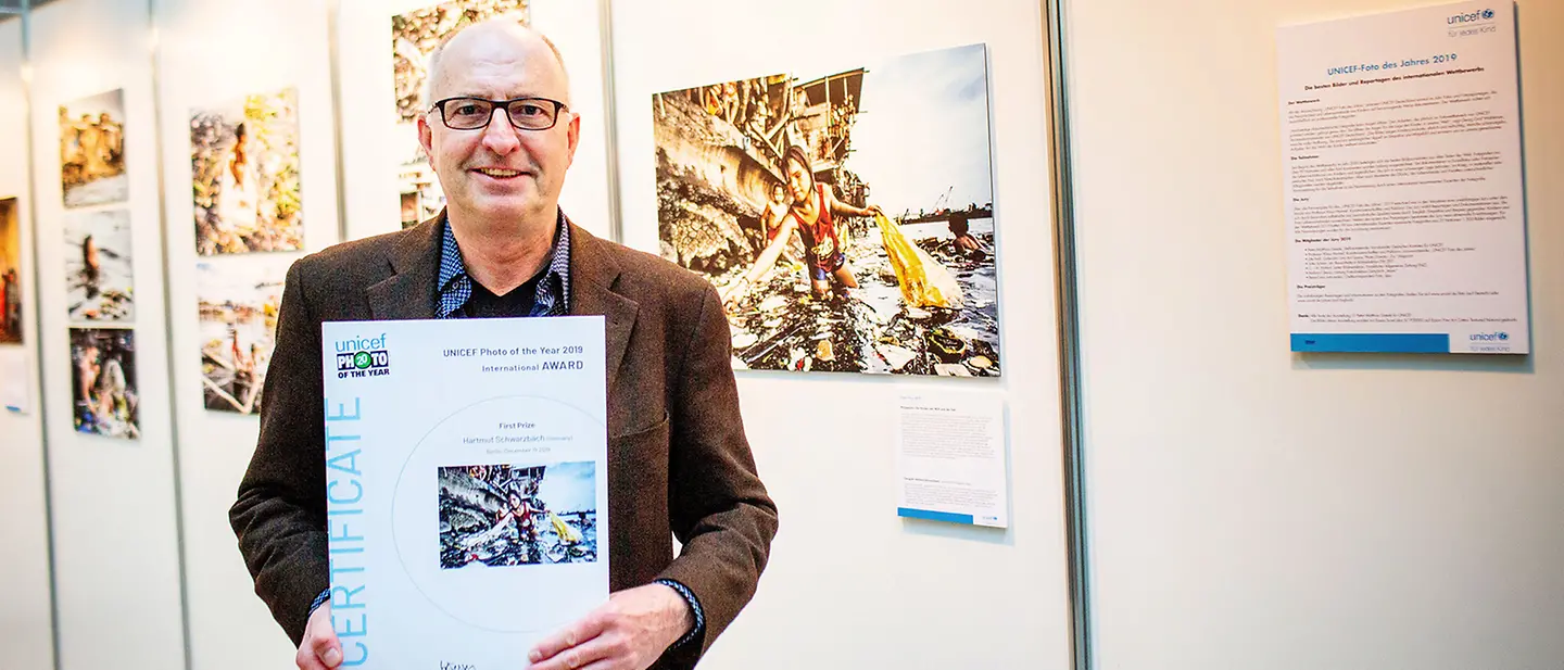 UNICEF Photo of the Year Winner Hartmut Schwarzbach | © Julia Zimmermann UNICEF Photo of the Year Winner Hartmut Schwarzbach