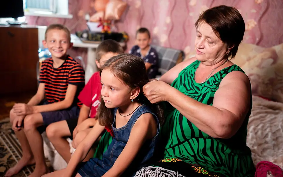 Kinder im Ukraine-Krieg: UNICEF unterstützt durch den Angriffskrieg in Not geratene Kinder in der Ukraine & in Zufluchtsländern.