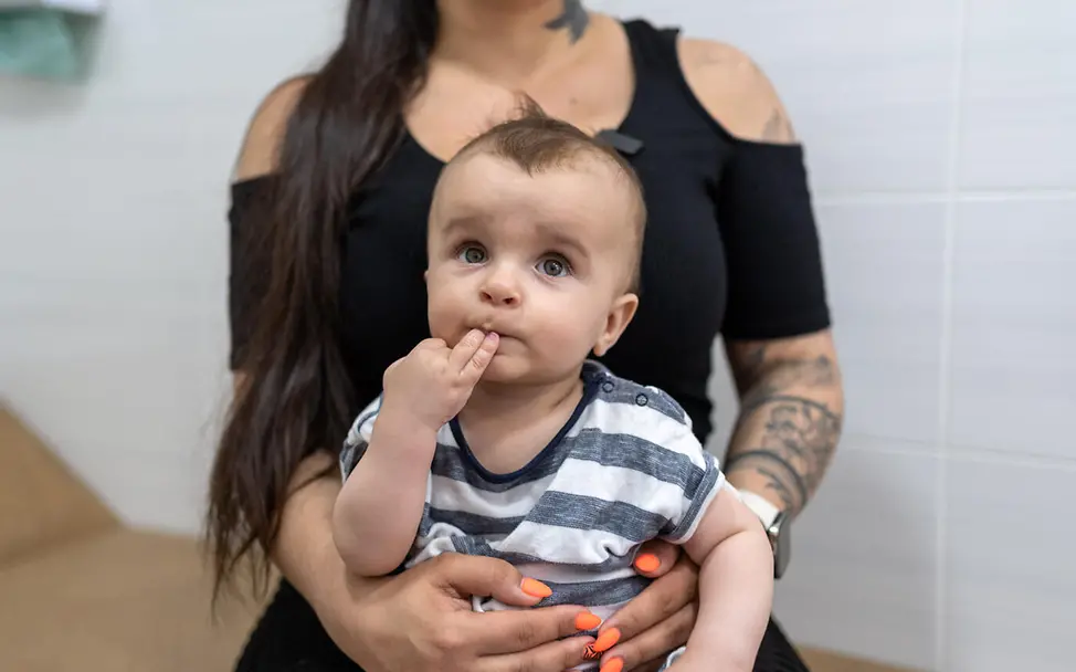 Impfungen Baby: Die Impfstoffe schützen die Kinder vor lebensbedrohlichen Infektionskrankheiten. 