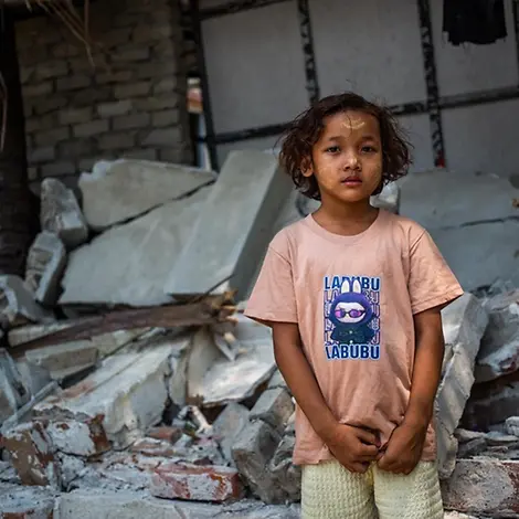 Wie entstehen Erdbeben: Kinder Myanmar