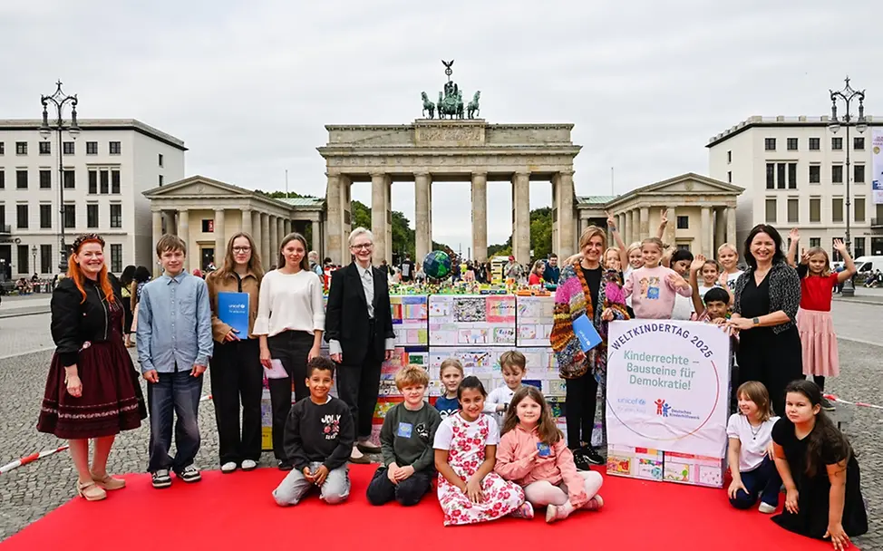  Weltkindertag 2025: "Kinderrechte - Bausteine für Demokratie!"