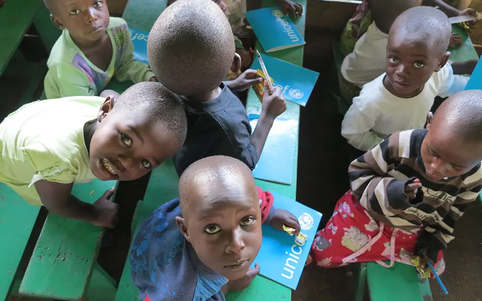 Eine von UNICEF unterstützte Schule im Kongo